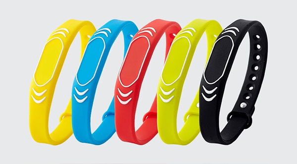 Advantages of RFID silicone wristband tags